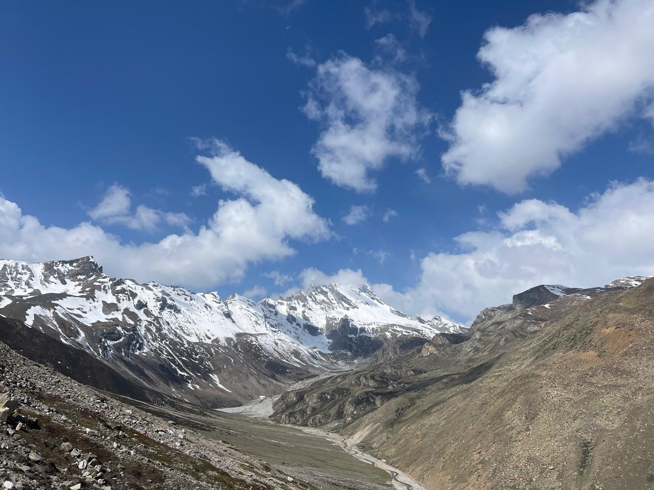 KANCHENJUNGA BASE CAMPS TREKKING