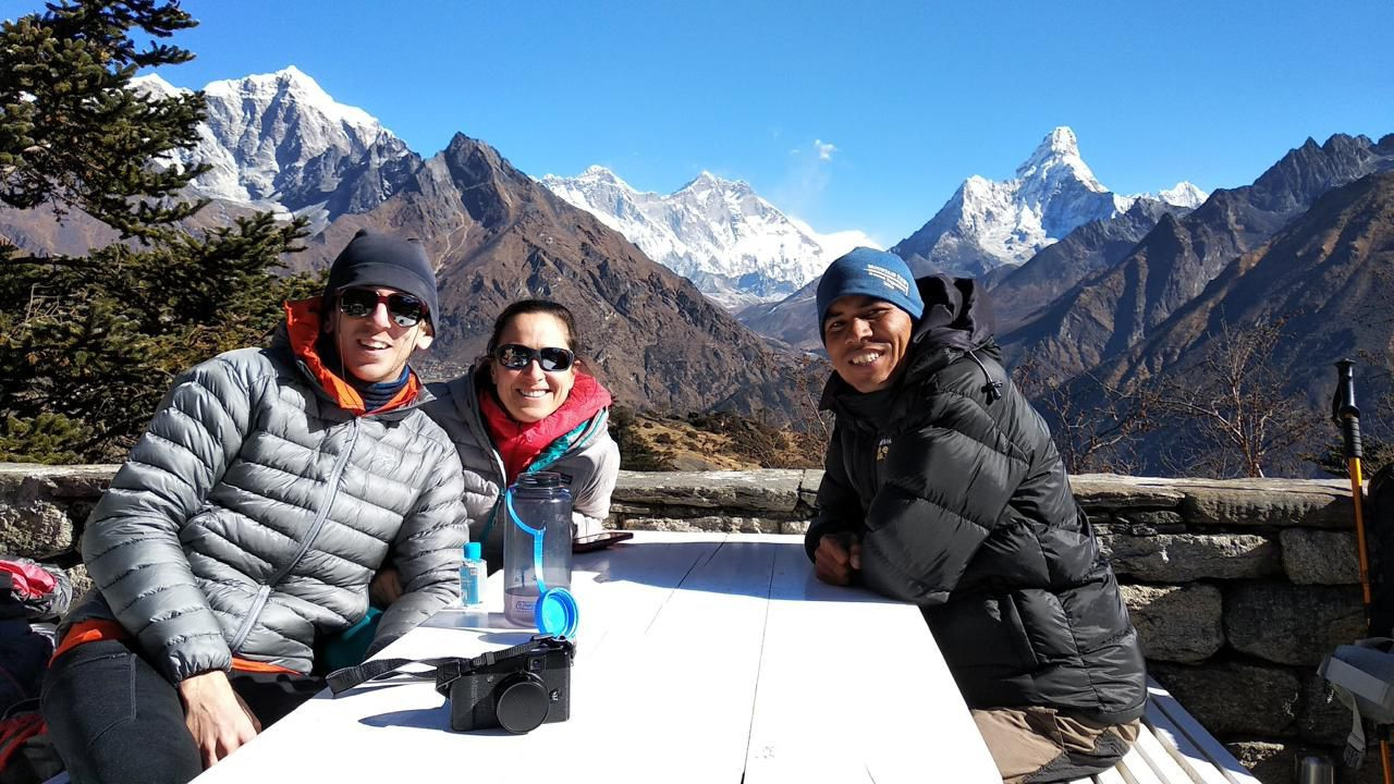 NAMCHE BAZAAR TREK AND HELICOPTER TOUR