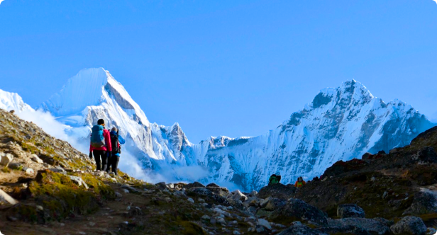 trekking-in-nepal-image